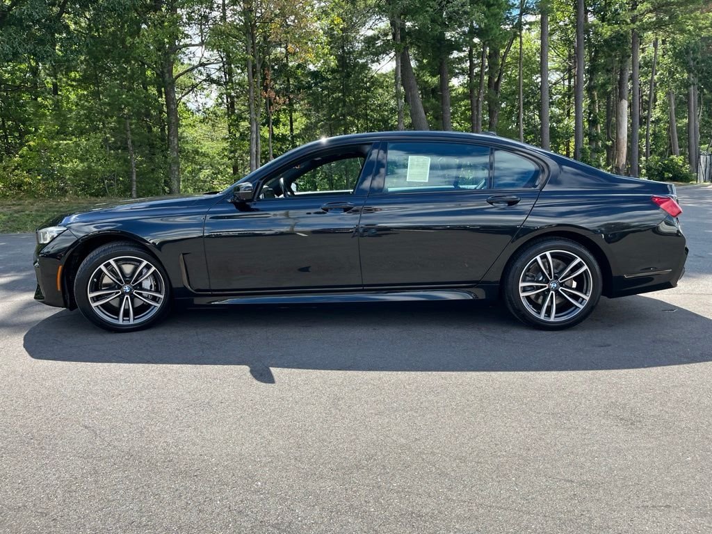 Certified Used 2022 Black Sapphire Metallic BMW 740i xDrive image 4
