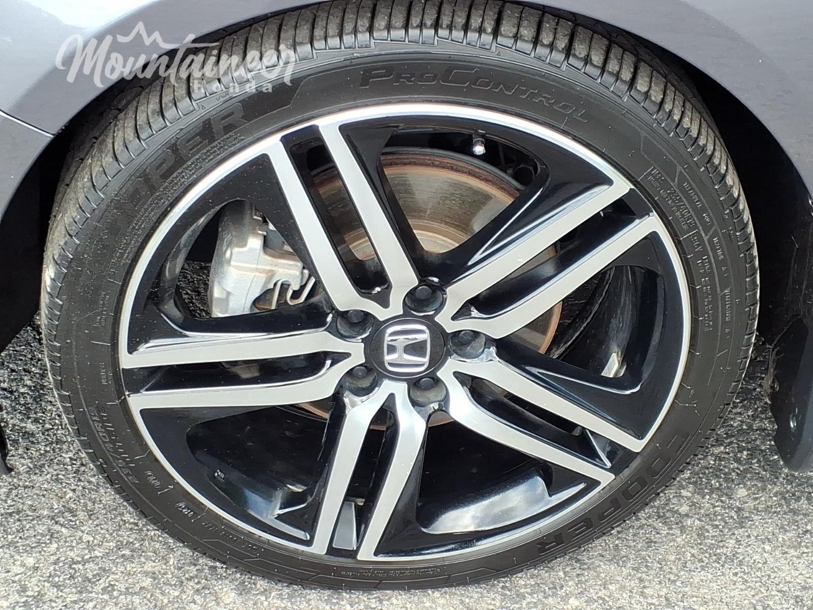 Used 2019 Modern Steel Metallic Honda Sport image 13