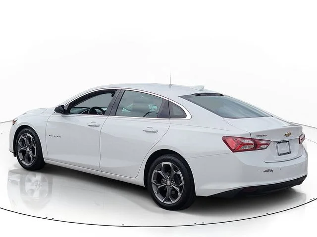 Used 2020 White Chevrolet LT image 7