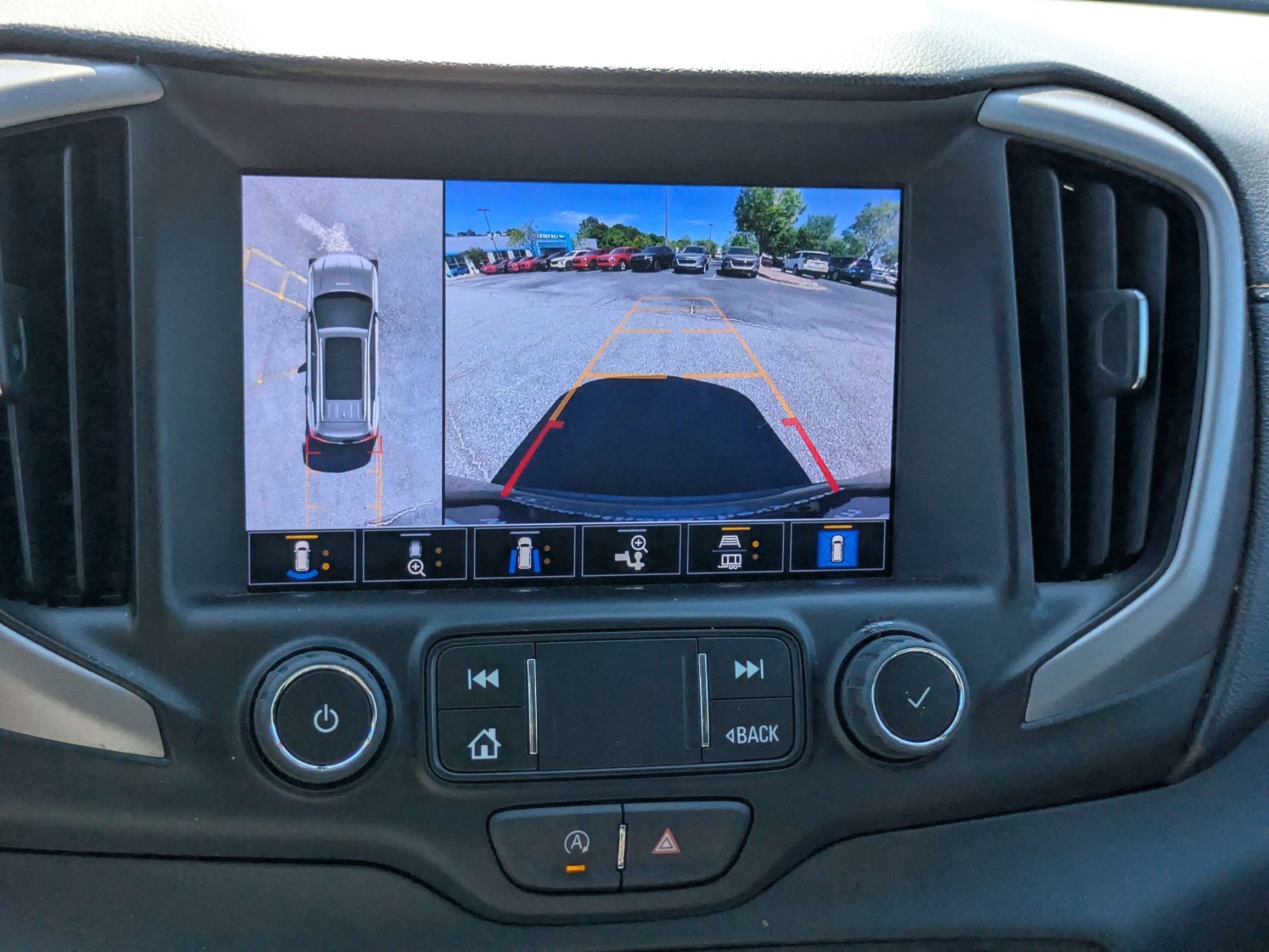 Used 2023 Sterling Metallic GMC AT4 image 22