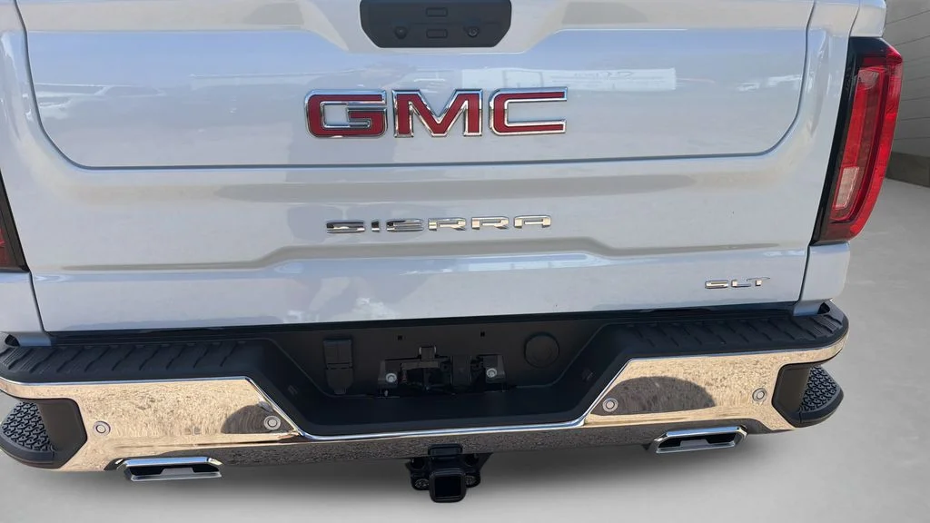 New 2026 White GMC SLT image 31