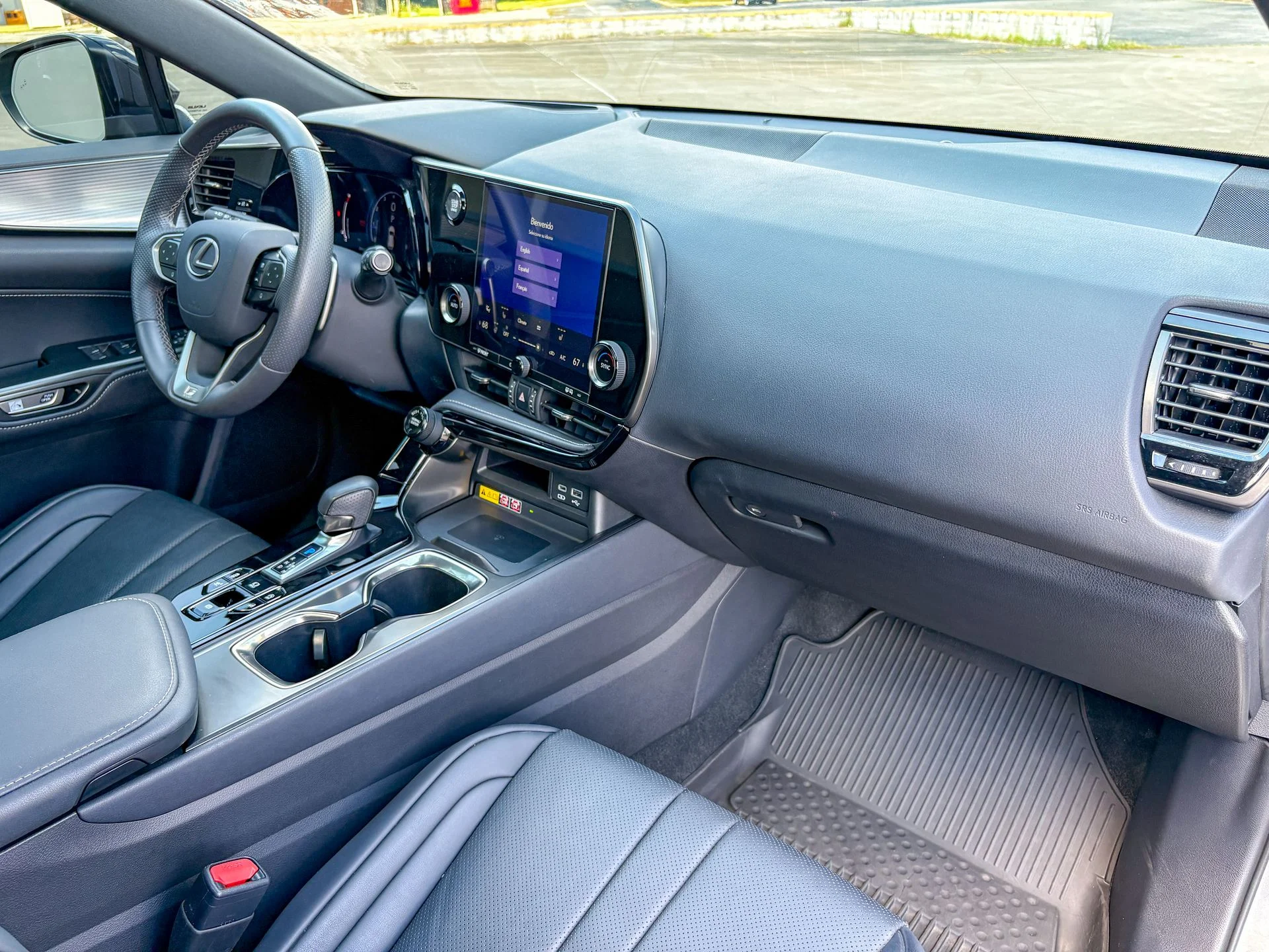 Used 2024 Silver Lexus 350 F SPORT Handling image 29