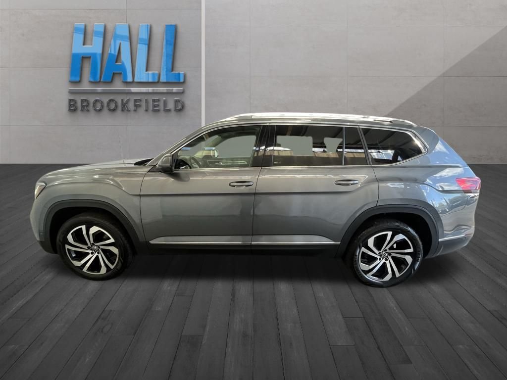 2021 Volkswagen Atlas SEL Premium photo 2