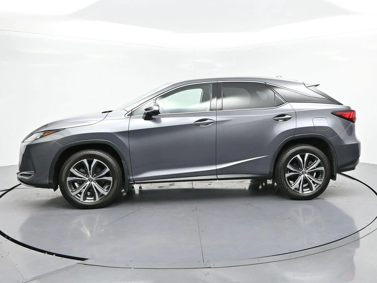 Used 2021  Lexus RX 350 image 4