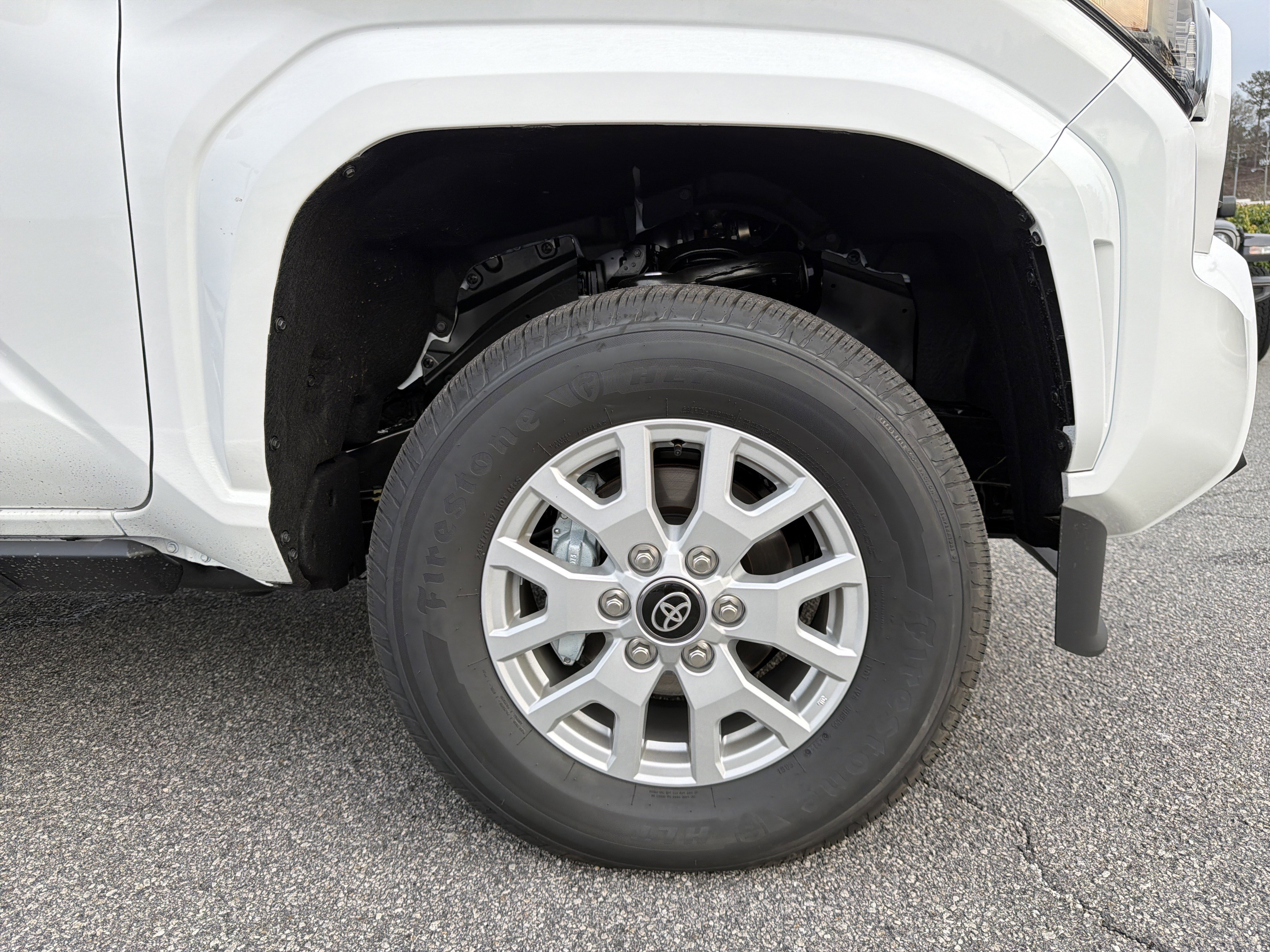 2026 Toyota Tacoma SR5 - Photo 23
