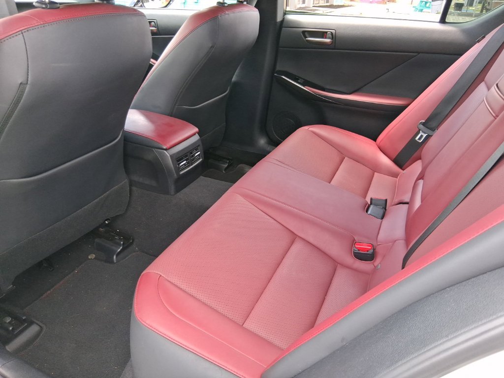 2021 Lexus IS 300 - Photo 13