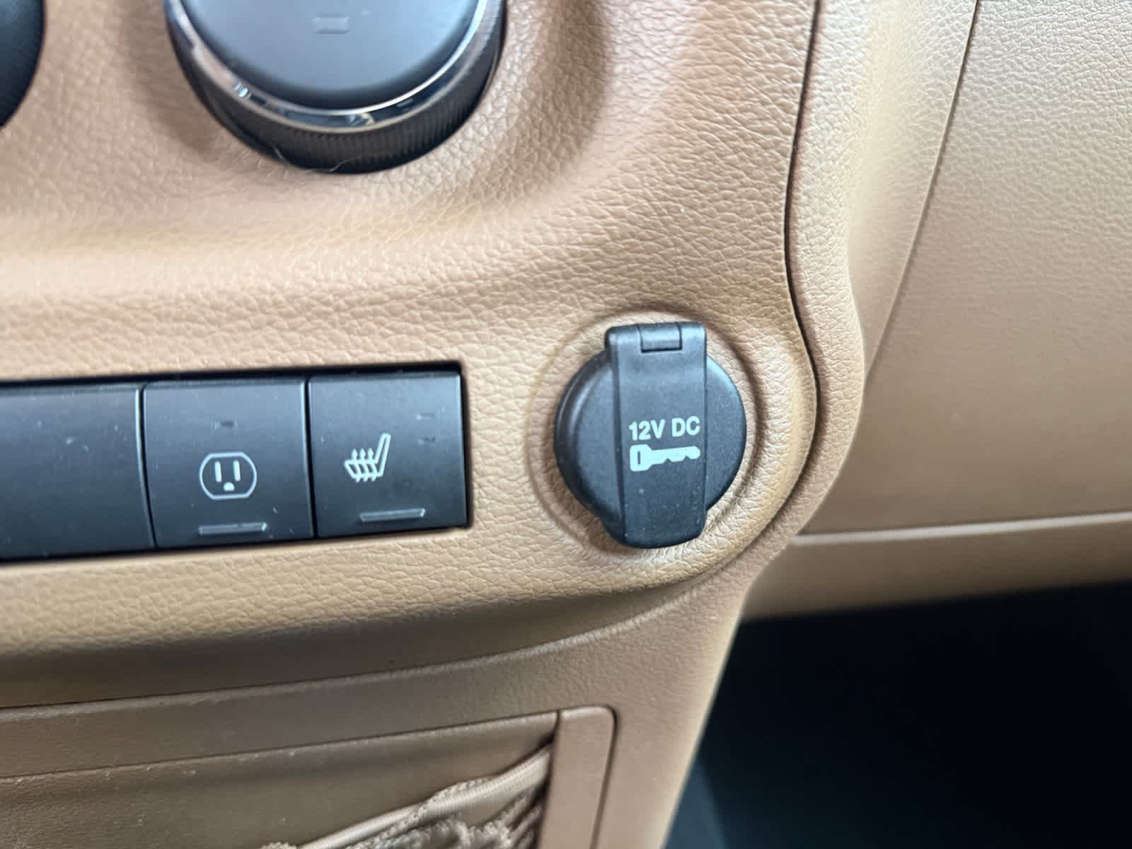 Used 2015 Black Clearcoat Jeep Sahara image 30