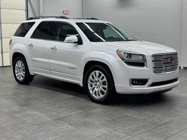Used 2016 WHITE FROST TRICOAT GMC Denali image 1
