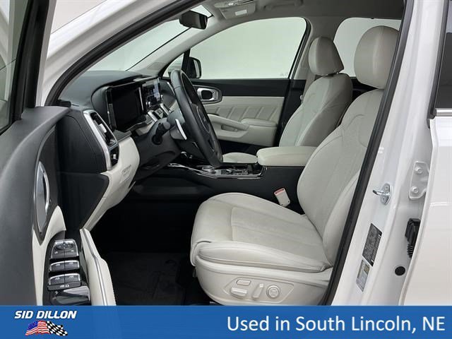 Used 2023 Snow White Pearl Kia SX Prestige image 17