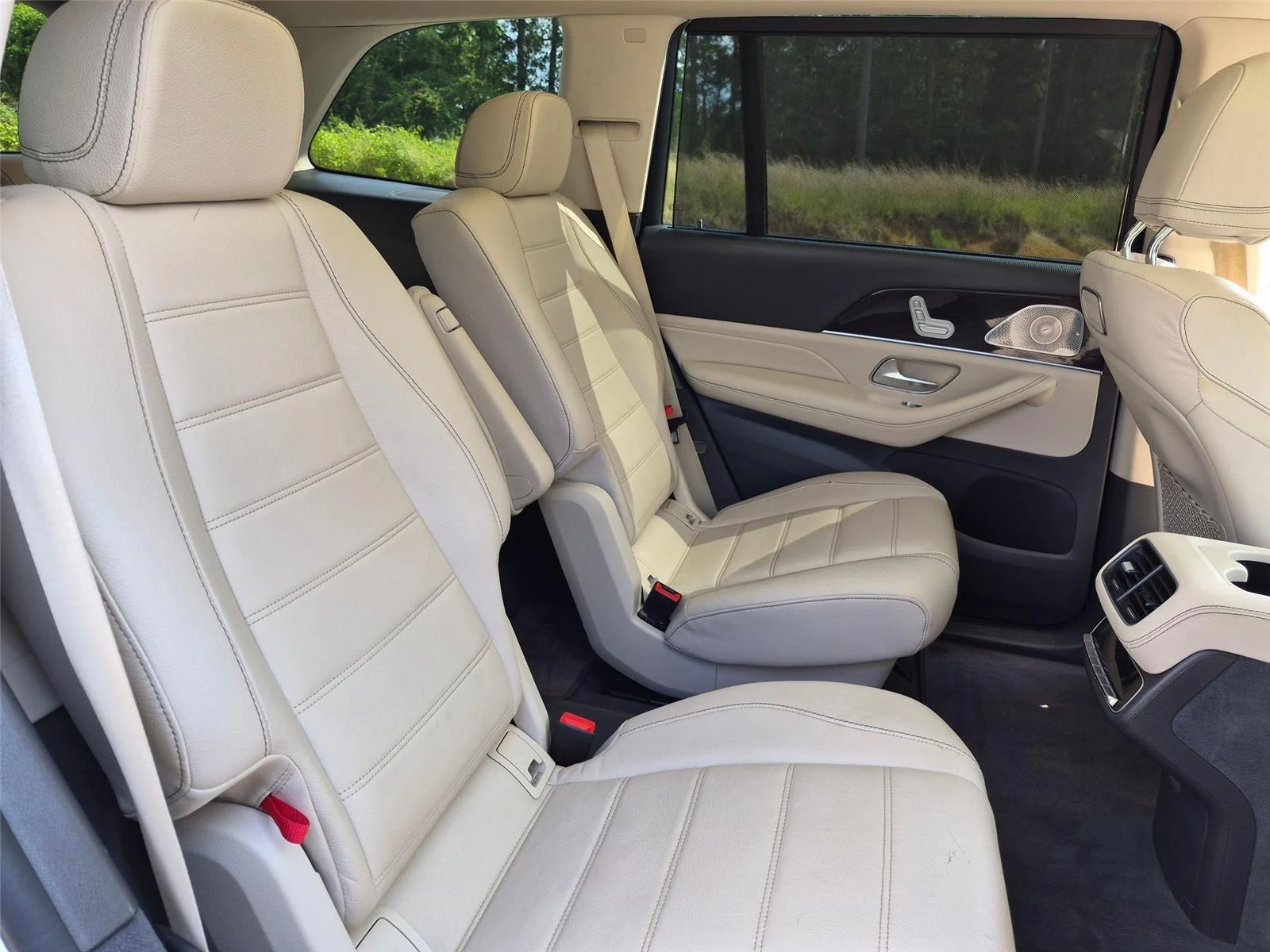 Used 2020 designo Diamond White Metallic Mercedes-Benz GLS 450 image 30