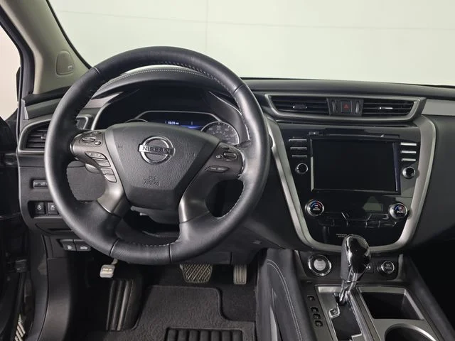 Used 2020 Gun Metallic Nissan SL image 9