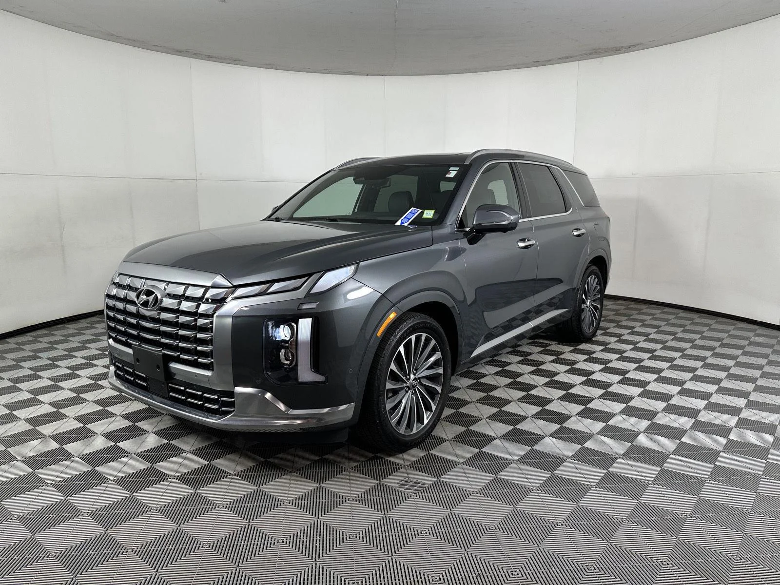 Used 2024 Steel Graphite Hyundai Calligraphy image 29