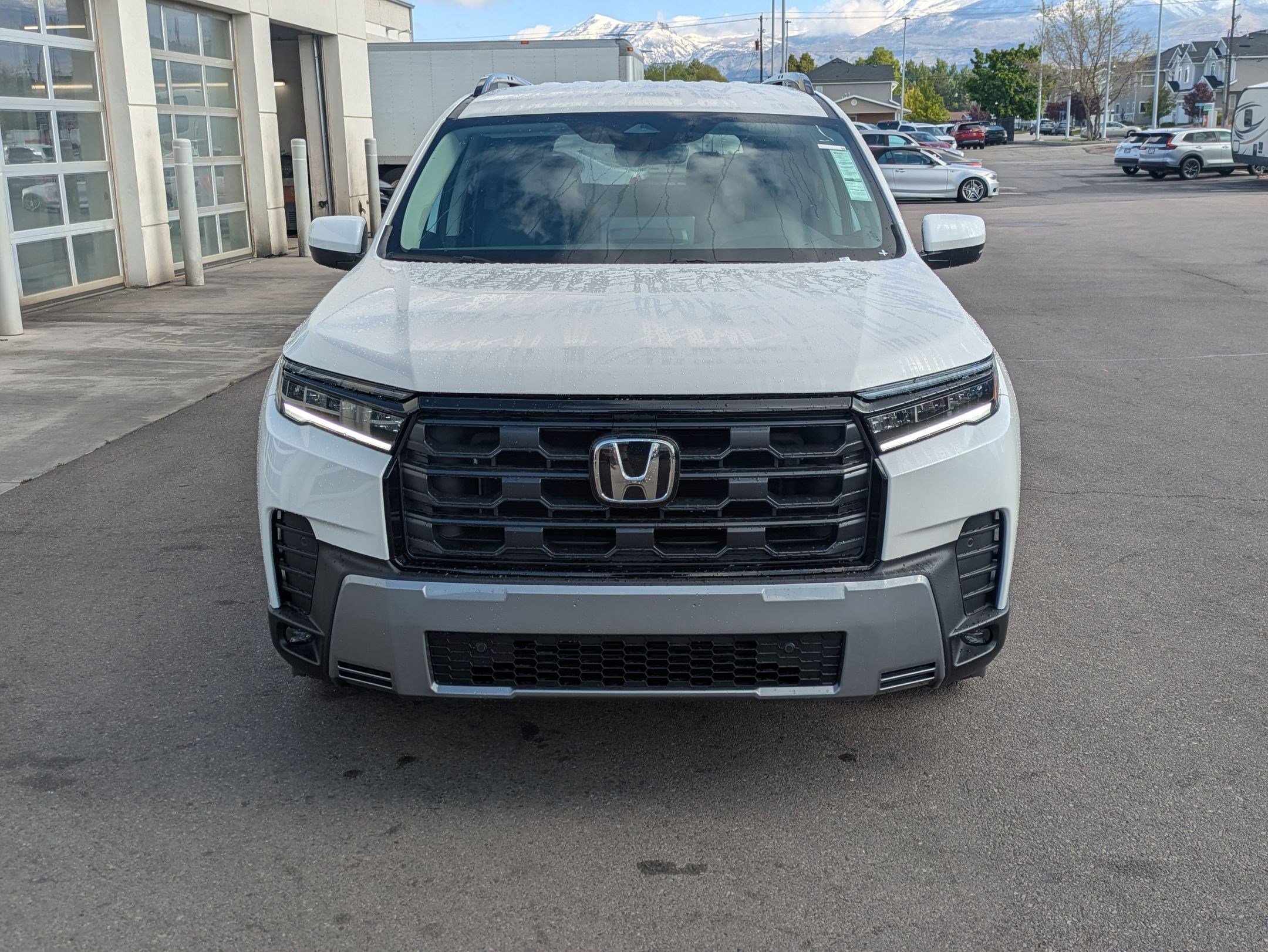 New 2026 Platinum White Pearl Honda EX-L image 9