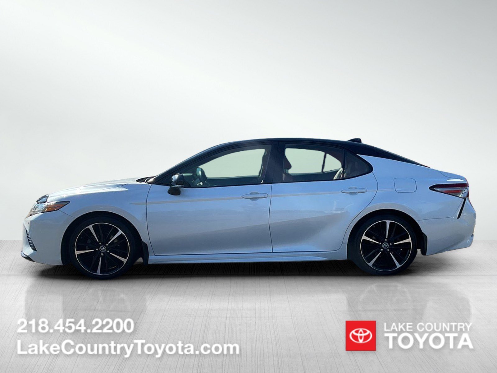 Used 2018 Toyota Camry XSE with VIN 4T1BZ1HK2JU017835 for sale in Brainerd, Minnesota