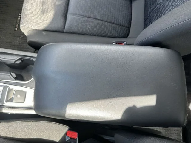 Used 2023 Silver Subaru Base image 23