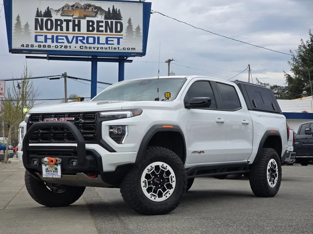 2023 GMC Canyon 4WD AT4X Crew Cab Short Box's photo