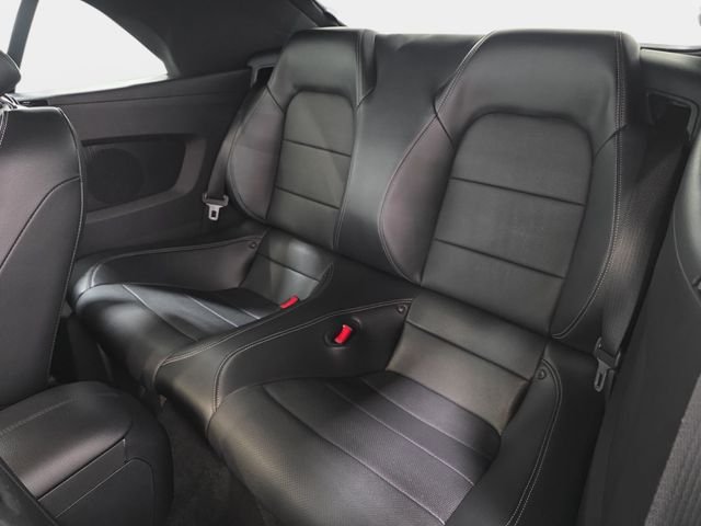 Used 2017 White Ford GT Premium image 10