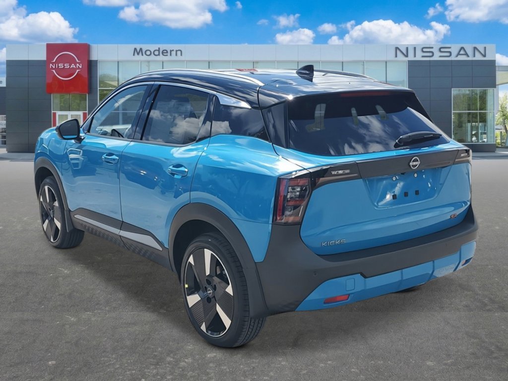 New 2026 Arctic Ice Blue Metallic/Super Black Nissan SR image 2