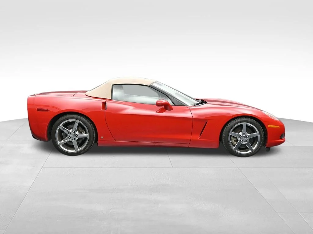 Used 2006 Red Chevrolet Base image 6