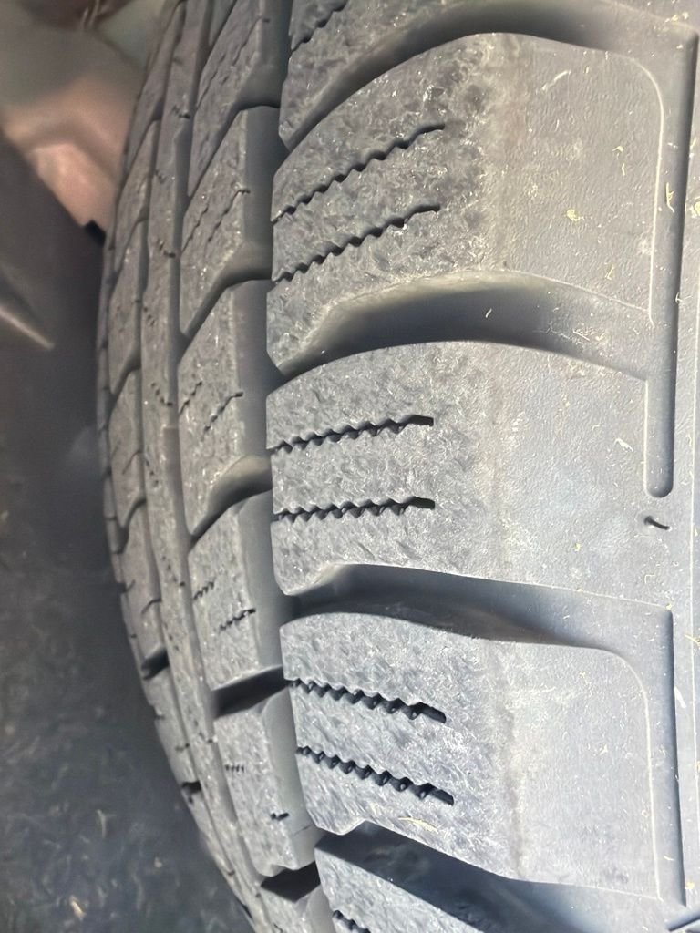 Used 2019 Blue Metallic Ford XLT image 5