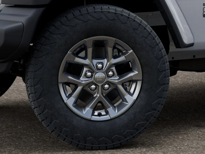 New 2026 Bright White Clear-Coat Exterior Paint Jeep  image 25
