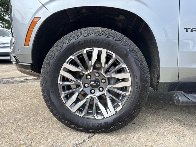 Used 2025 Sterling Gray Metallic Chevrolet Z71 image 19