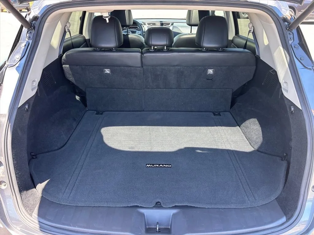 Used 2016 Gray Nissan SL image 26