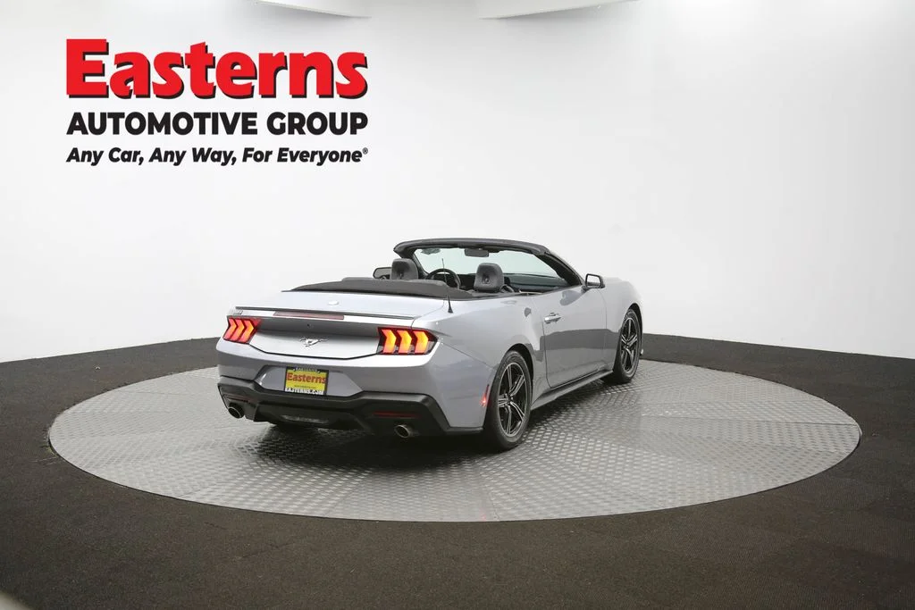 Used 2024 Silver Ford EcoBoost Premium image 34