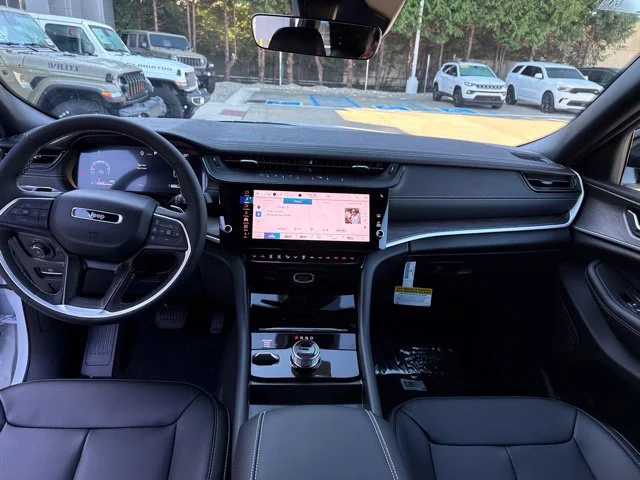 New 2027 White Jeep Limited image 13