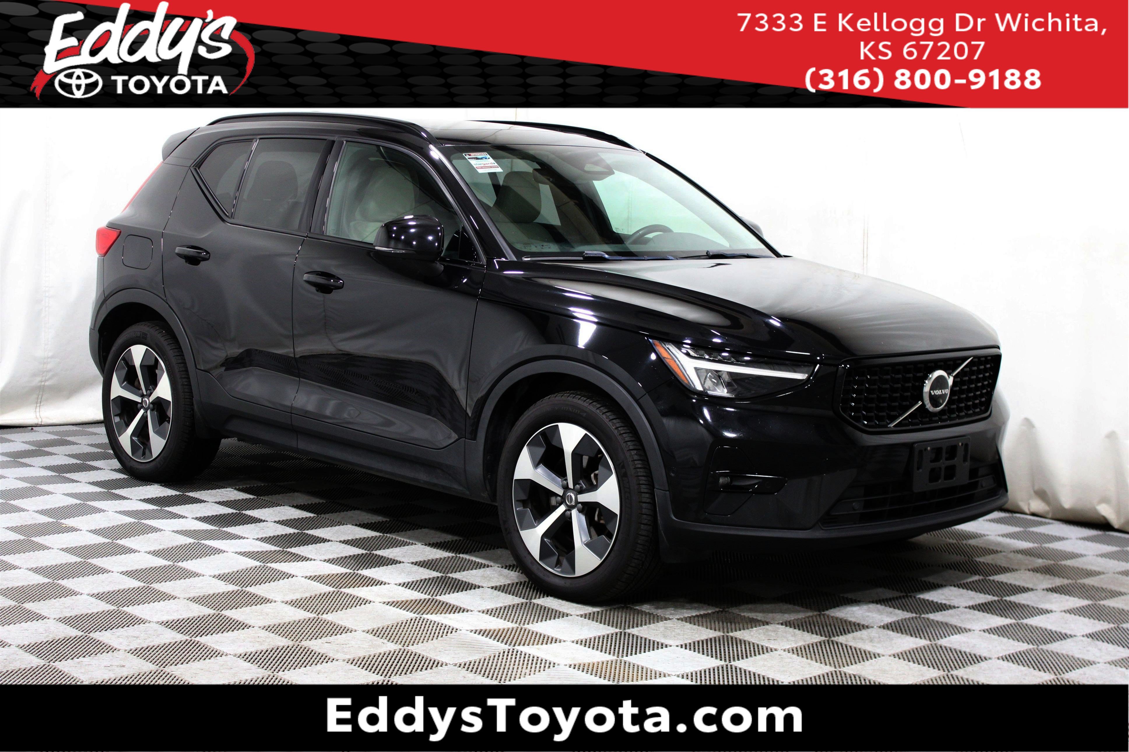 2023 Volvo XC40