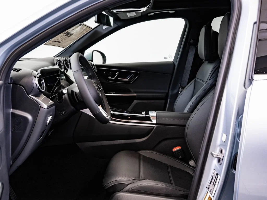 New 2026 Cirrus Silver Metallic Mercedes-Benz GLC 300 image 23