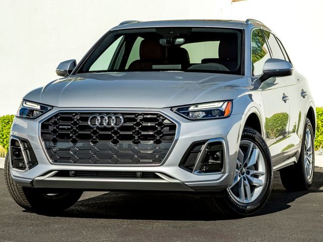 Used 2024 Florett Silver Metallic Audi 45 S line Premium image 1