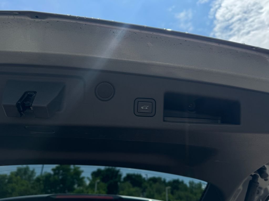 2023 Chevrolet Equinox LT - Photo 14