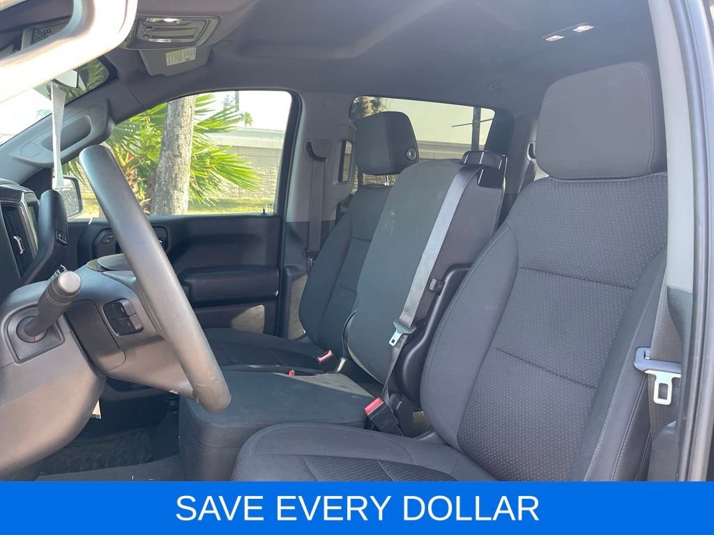 Used 2022 Black Chevrolet Custom image 13