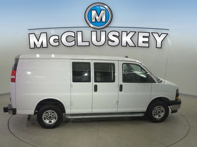 2024 GMC Savana Cargo Work Van - Photo 18