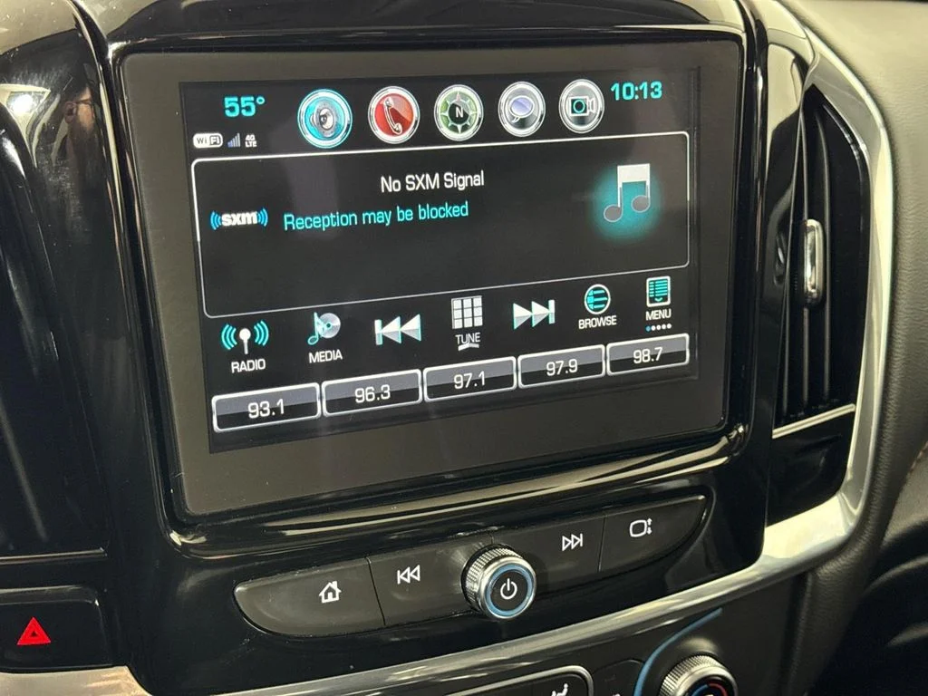 Used 2019 Black Chevrolet 3LT image 23