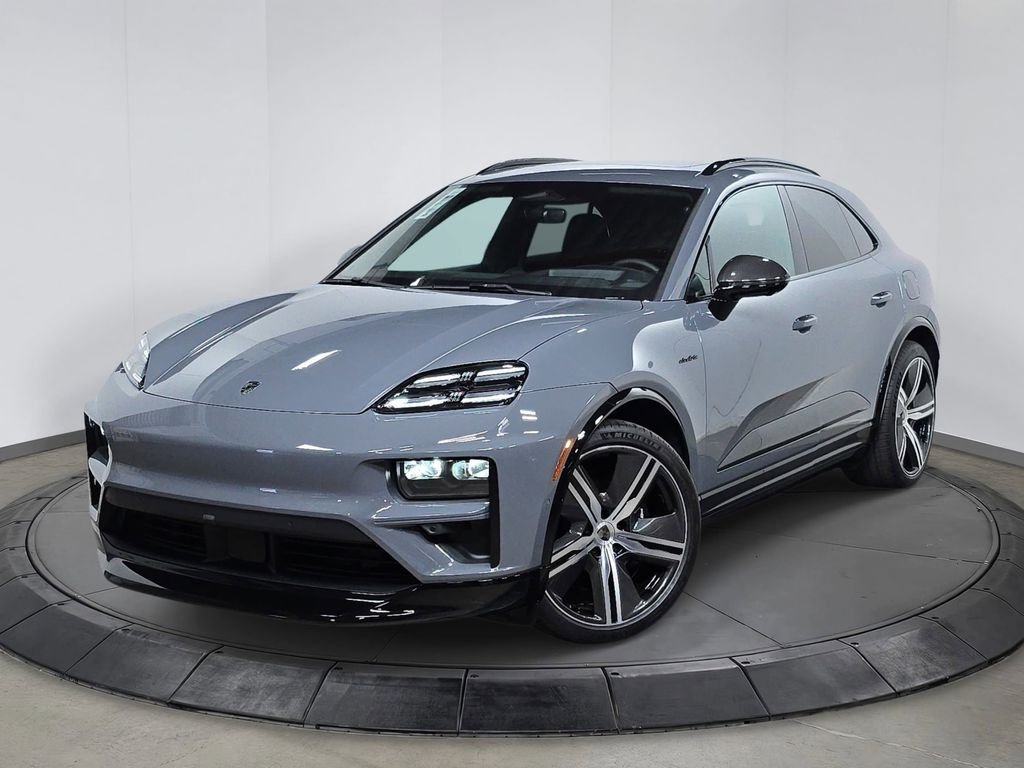 2025 Porsche Macan Macan Turbo Electric's photo