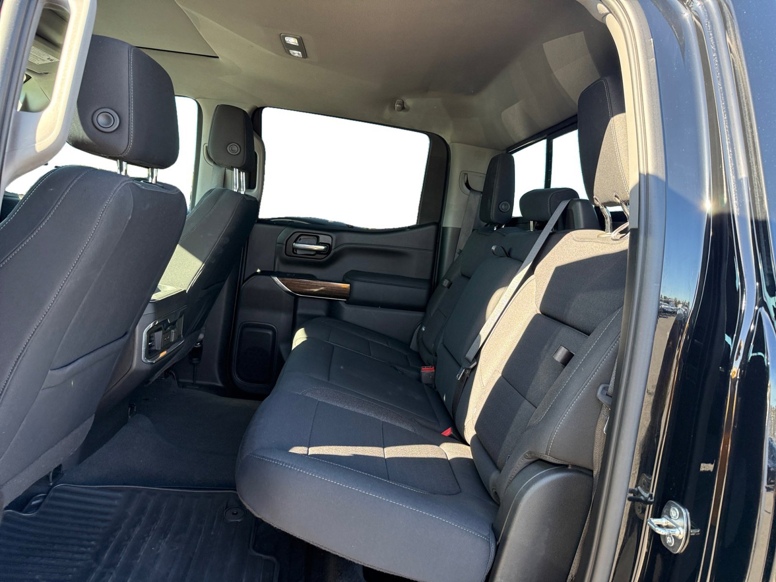 Used 2021 ONYX BLACK GMC Elevation image 16