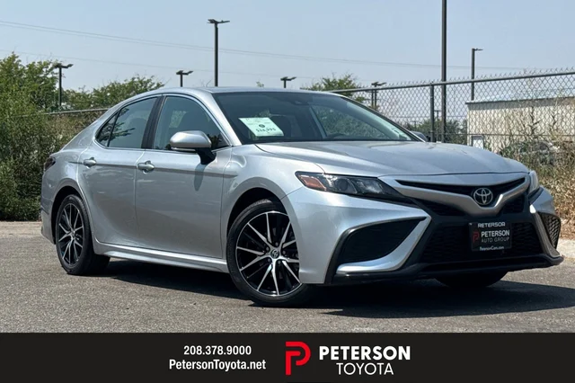 2024 Toyota Camry SE