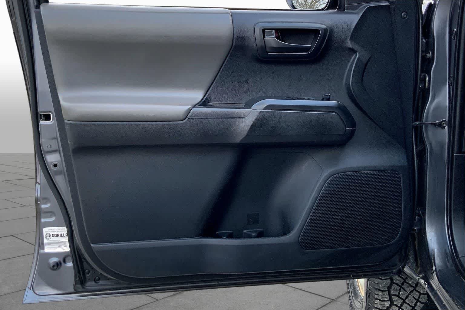 Used 2020 Magnetic Gray Metallic Toyota SR image 21