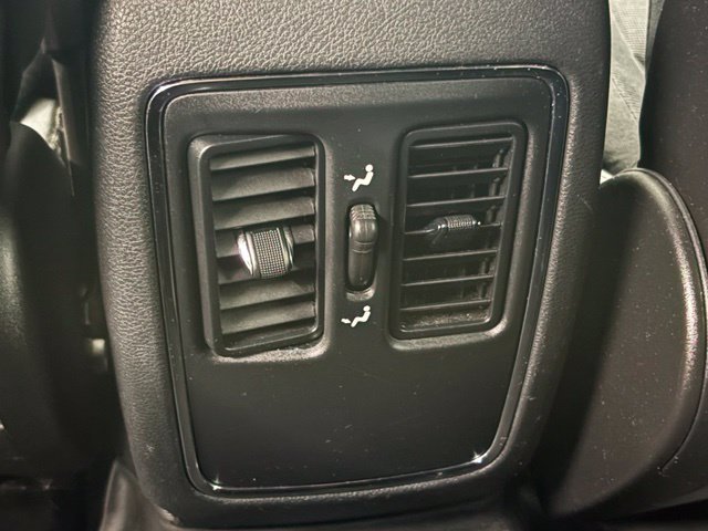 Used 2016 Silver Jeep Laredo image 12