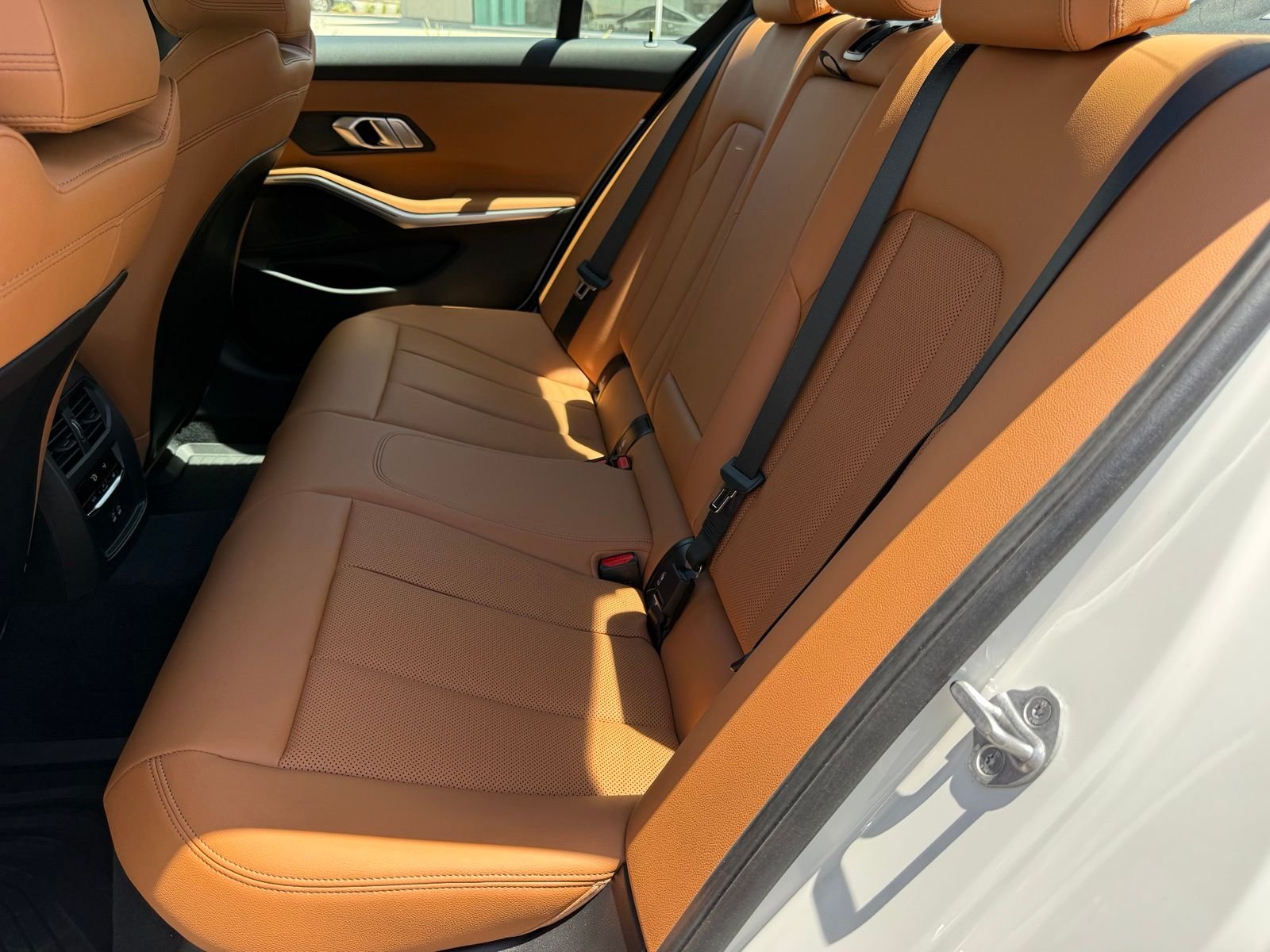 New 2026 Mineral White Metallic BMW 330i image 30