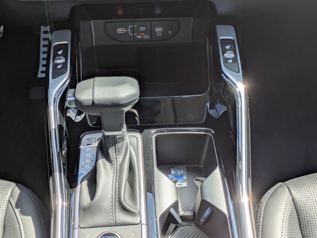 New 2025 Midnight Lake Blue Kia X-Line SX AWD image 19