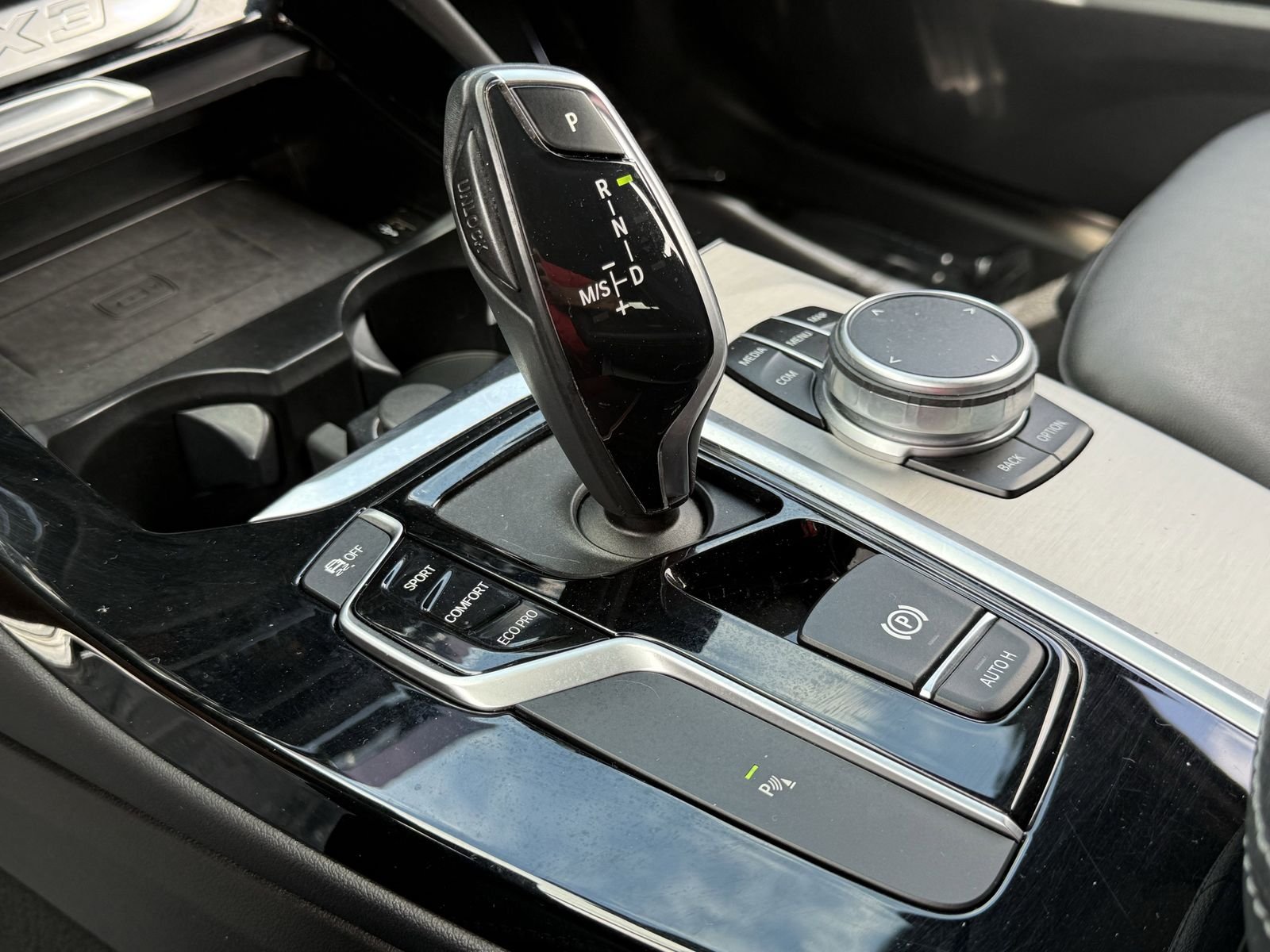 Used 2019 Blue BMW sDrive30i image 9