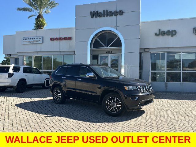 Used 2020  Jeep Limited image 1
