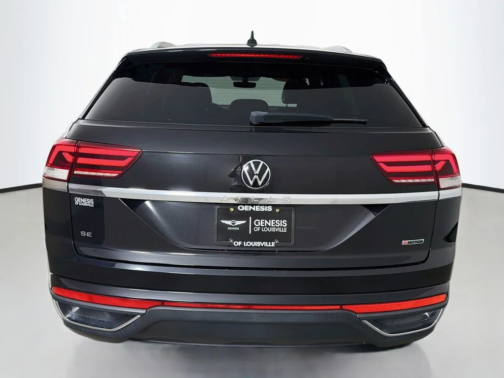 Used 2021 Deep Black Pearl Volkswagen 2.0T SE image 6