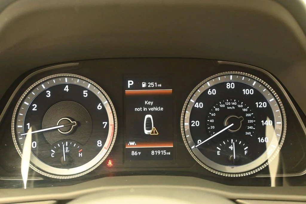 Used 2023 Blue Hyundai SEL image 14