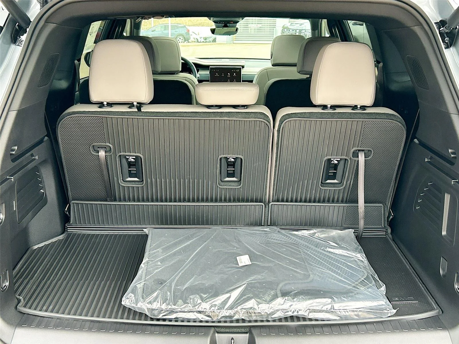 2026 GMC Acadia Elevation - Photo 27