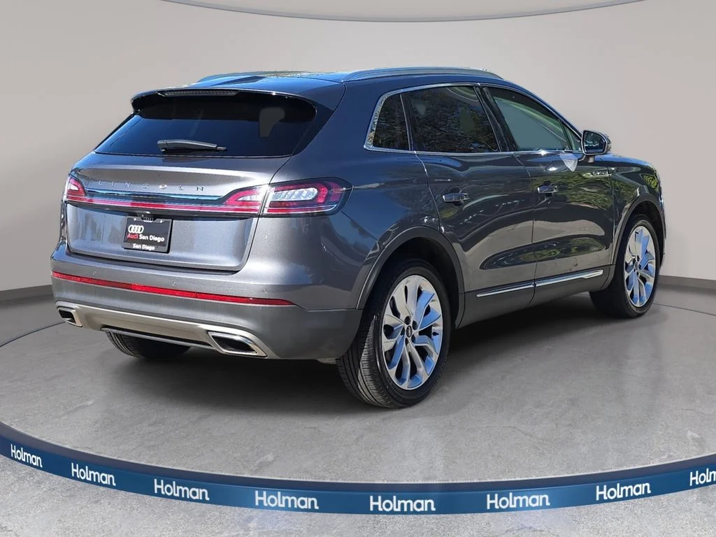 Used 2021 Gray Lincoln Reserve image 6