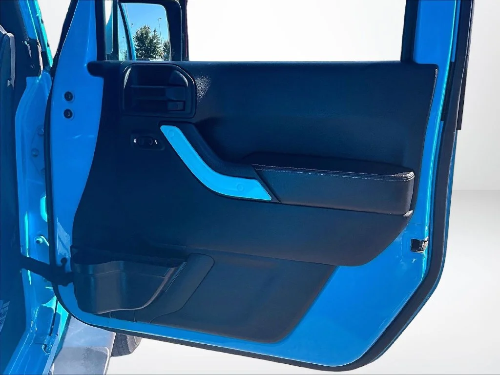 Used 2017 Blue Jeep Unlimited Sahara image 25